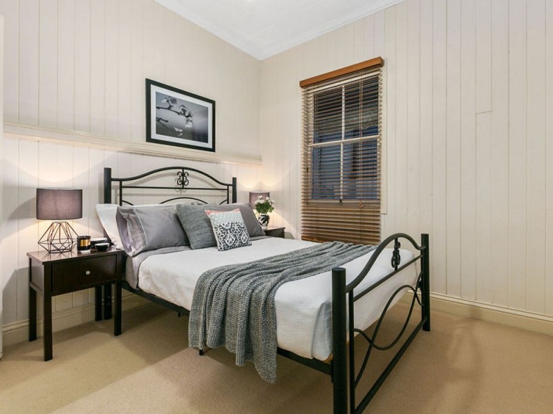 338 Tingal Road, Wynnum QLD 4178