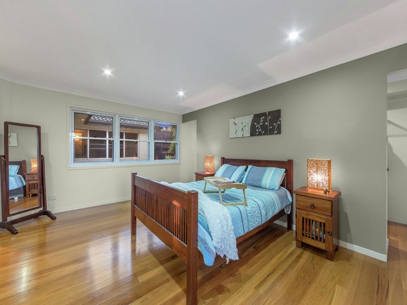 221 Randall Road, Wynnum West QLD 4178