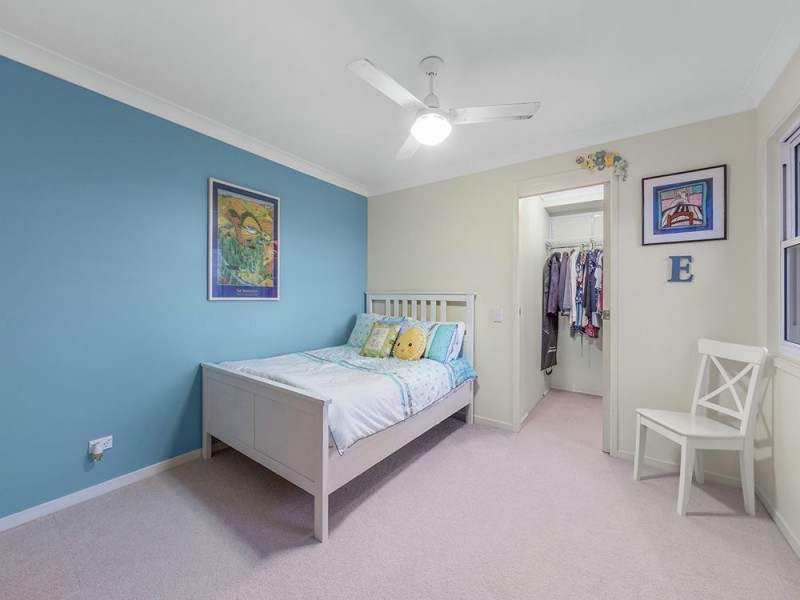 221 Randall Road, Wynnum West QLD 4178