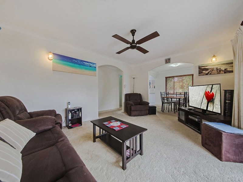 63 Duncan Street, Wynnum West QLD 4178