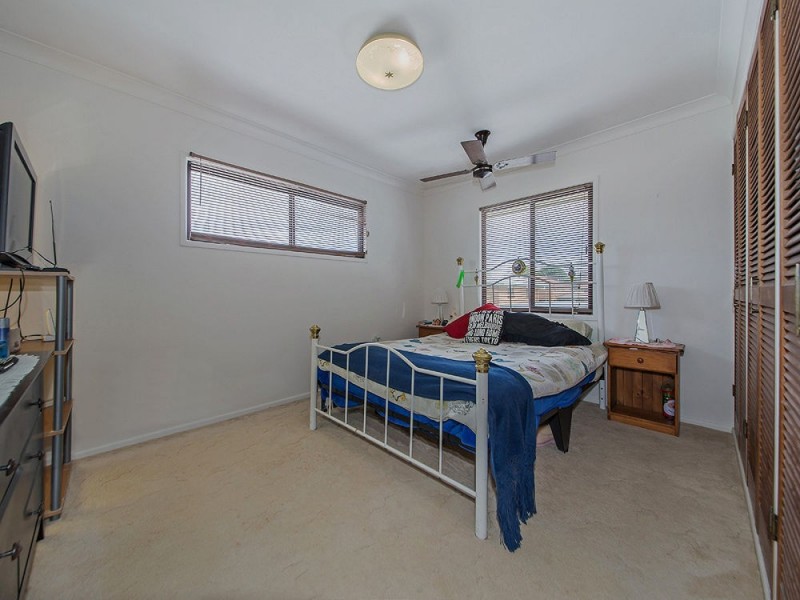 63 Duncan Street, Wynnum West QLD 4178