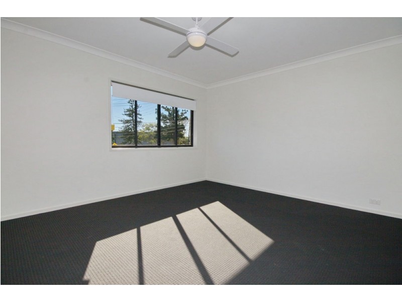 2 Blackwood Rd, Manly West QLD 4179