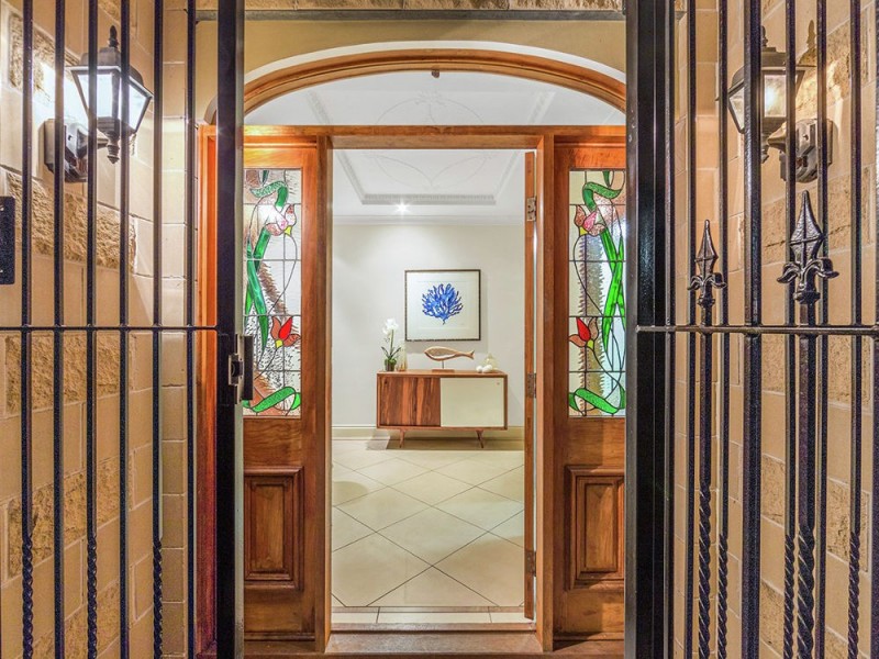 741 Esplanade, Lota QLD 4179