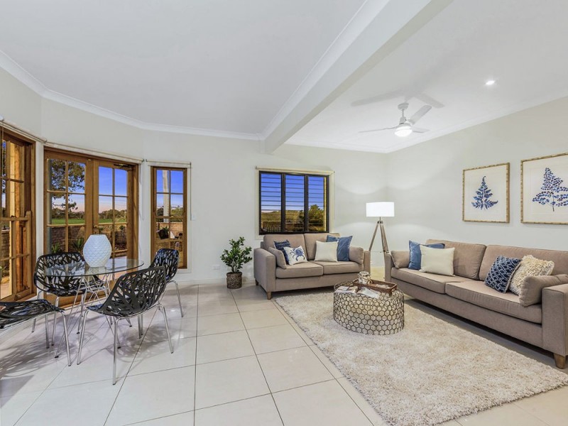 741 Esplanade, Lota QLD 4179