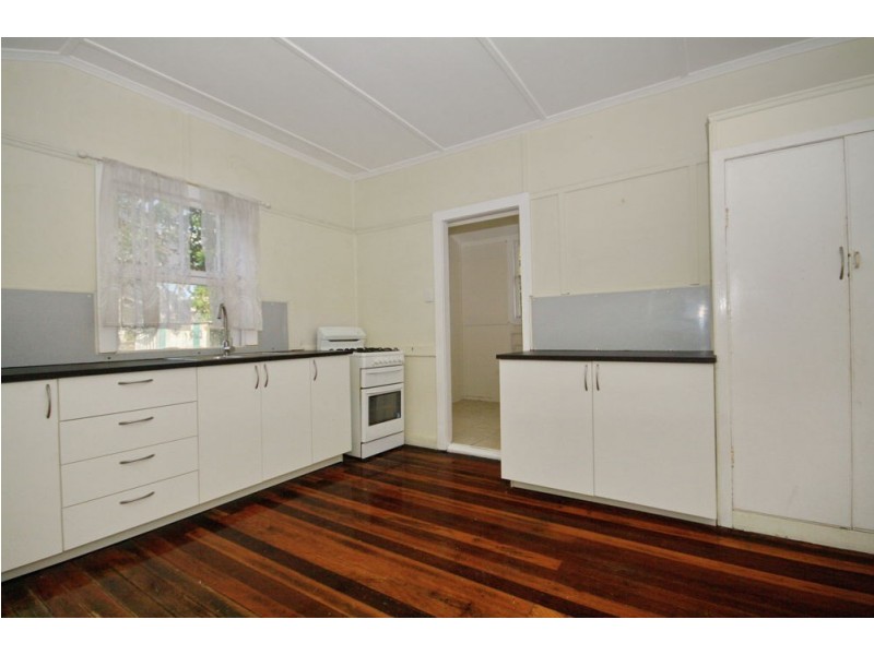 130 Selina Street, Wynnum QLD 4178