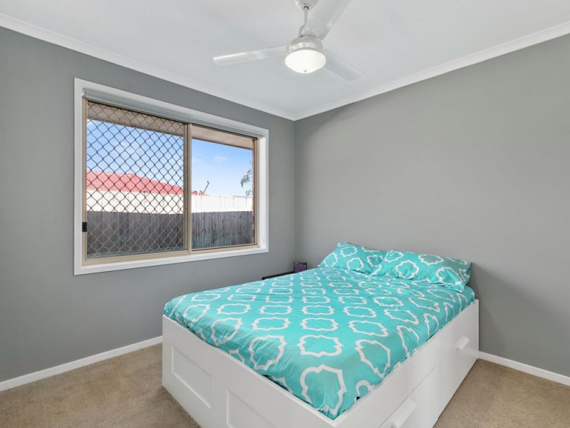 5 Macadamia Street, Wynnum West QLD 4178