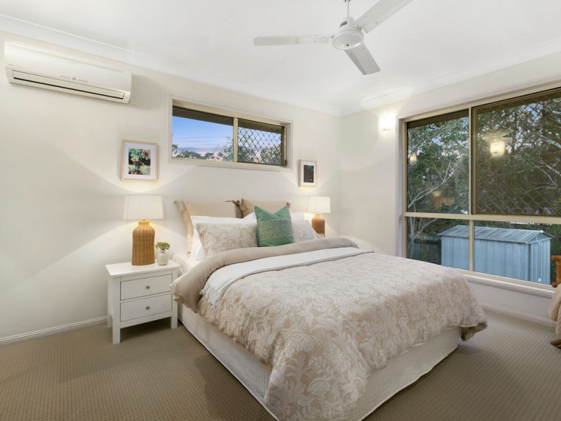 13 Gwynne Street, Wynnum West QLD 4178