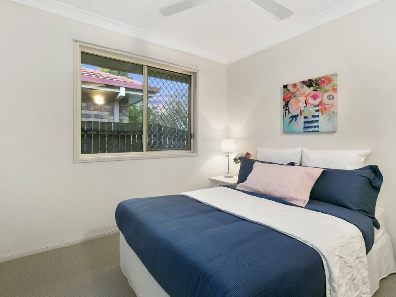 13 Gwynne Street, Wynnum West QLD 4178