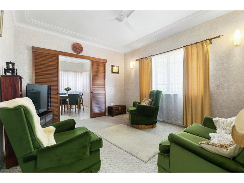 42 Killarney Avenue, Manly West QLD 4179