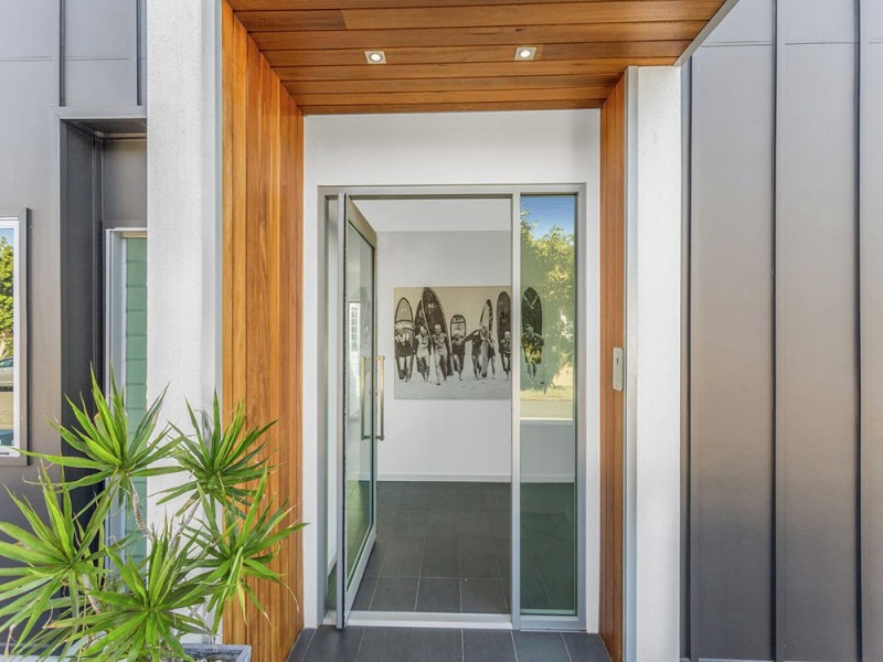 243 Wynnum Esplanade, Wynnum QLD 4178