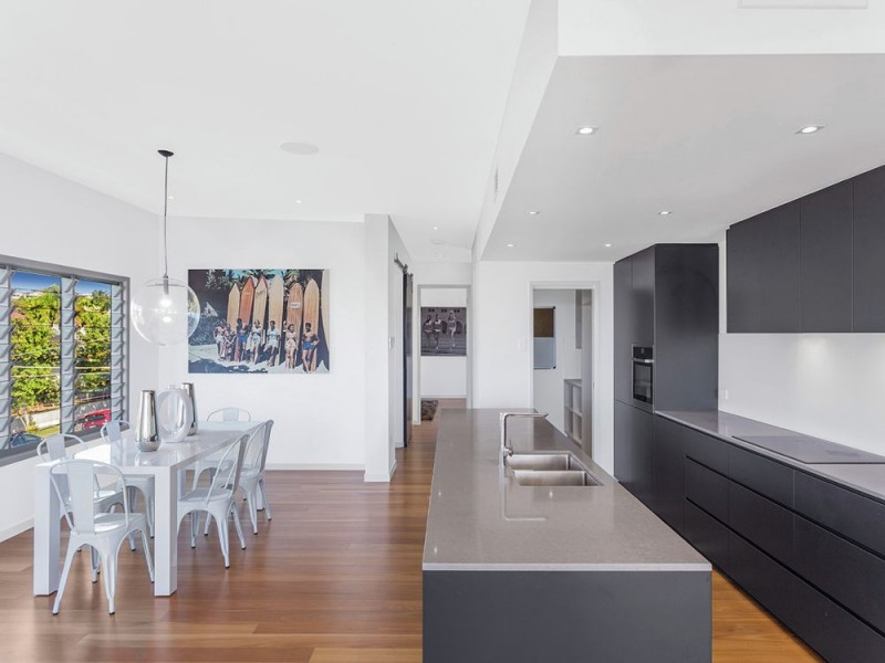 243 Wynnum Esplanade, Wynnum QLD 4178