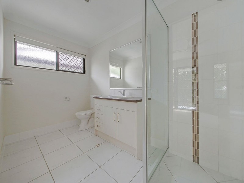 110 Hindes, Lota QLD 4179