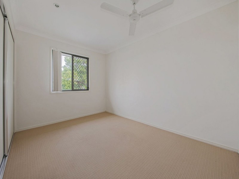 110 Hindes, Lota QLD 4179