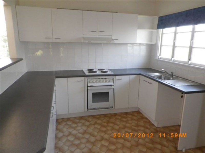 53 Bernays Road, Wynnum QLD 4178