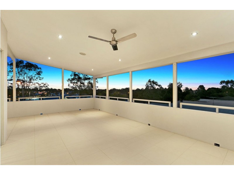 11 Whatmore Place, Manly West QLD 4179