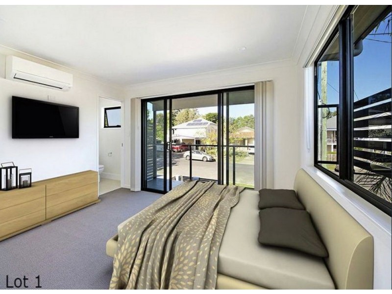 3/7 Worthing St, Wynnum QLD 4178