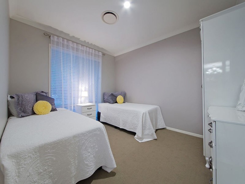 5 Sylvateere Cr, Wakerley QLD 4154