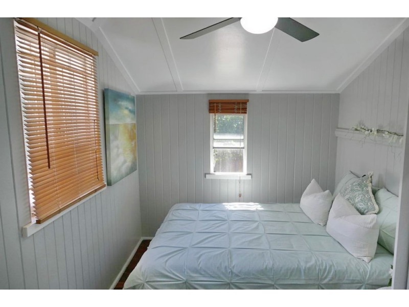 105 Waterview Ave, Wynnum QLD 4178