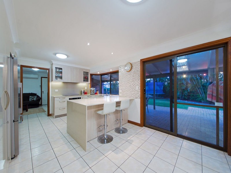 9 Croft Court, Carindale QLD 4152