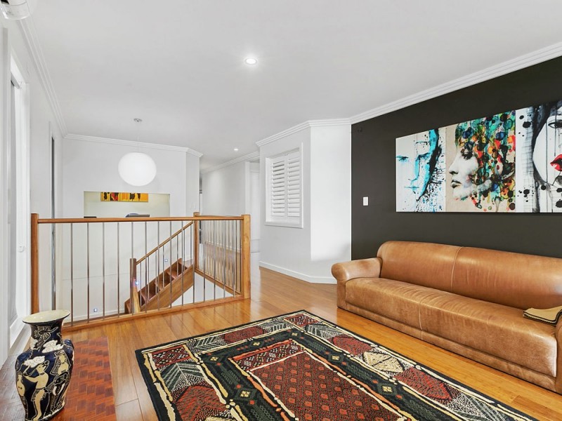 87 Gordon Parade, Everton Park QLD 4053