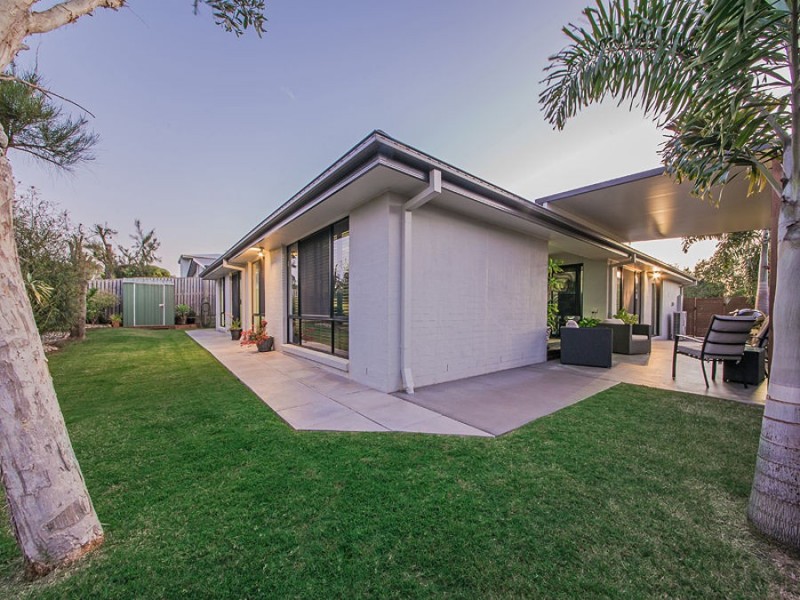 7 Amalia St, Birkdale QLD 4159