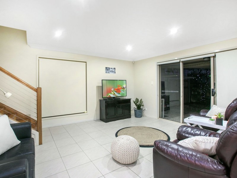 15/10 Tripcony Place, Wakerley QLD 4154