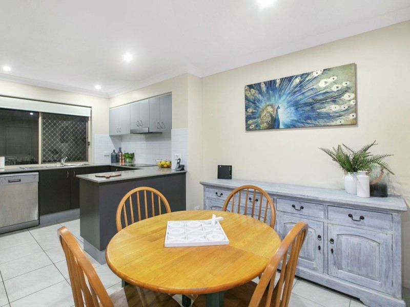 15/10 Tripcony Place, Wakerley QLD 4154