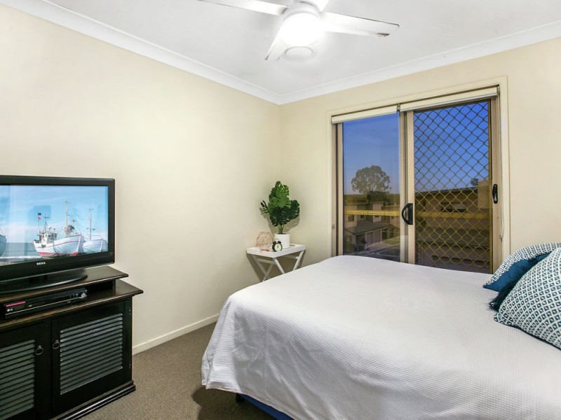 15/10 Tripcony Place, Wakerley QLD 4154