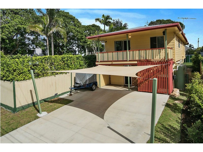 35 Wood Street, Manly QLD 4179