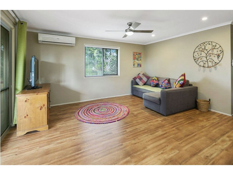 35 Wood Street, Manly QLD 4179