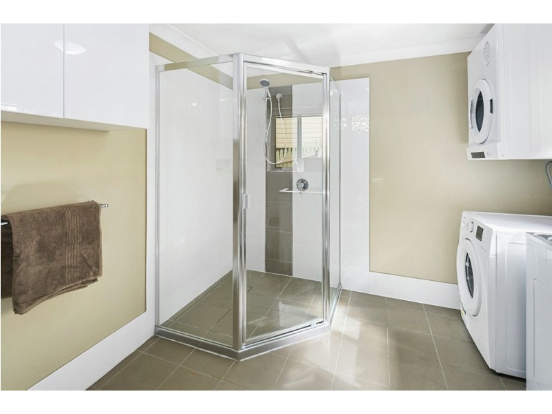 35 Wood Street, Manly QLD 4179