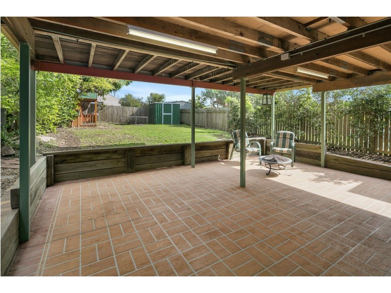 35 Wood Street, Manly QLD 4179