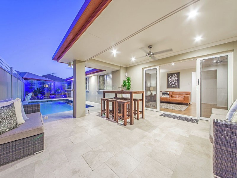 121 Ropley Road, Wynnum West QLD 4178