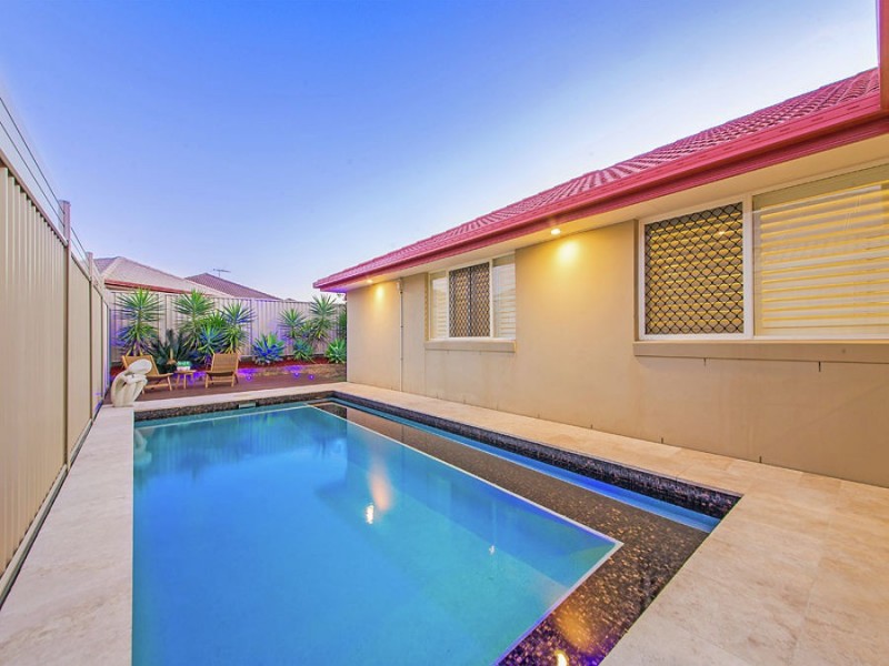 121 Ropley Road, Wynnum West QLD 4178