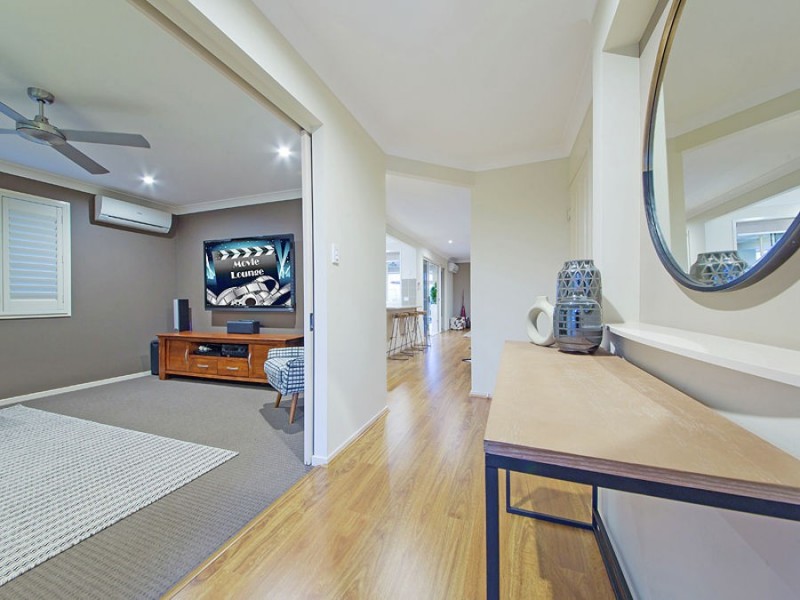 121 Ropley Road, Wynnum West QLD 4178
