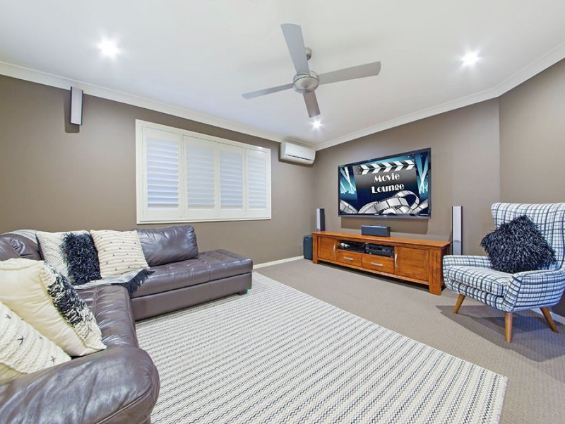 121 Ropley Road, Wynnum West QLD 4178