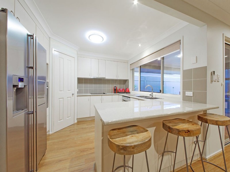 121 Ropley Road, Wynnum West QLD 4178