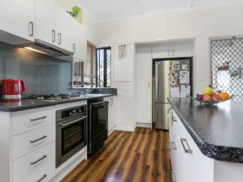 149 Broadwater Road, Mount Gravatt East QLD 4122