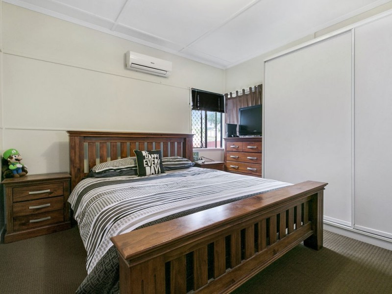 149 Broadwater Road, Mount Gravatt East QLD 4122