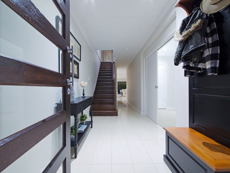 1 Feathertail Pl, Gumdale QLD 4154