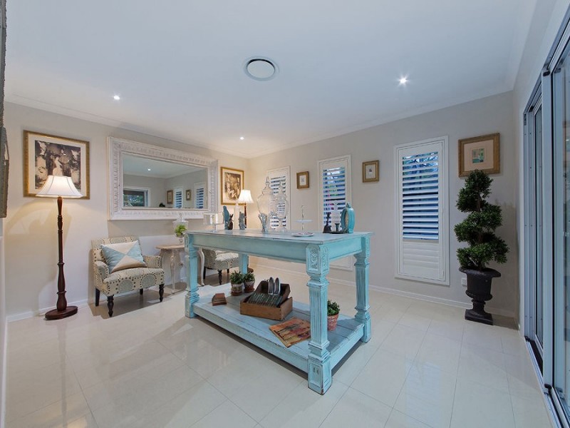 1 Feathertail Pl, Gumdale QLD 4154