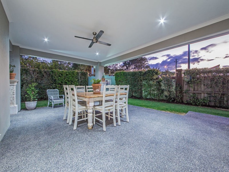 1 Feathertail Pl, Gumdale QLD 4154