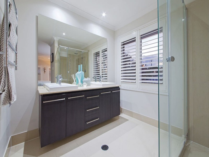 1 Feathertail Pl, Gumdale QLD 4154