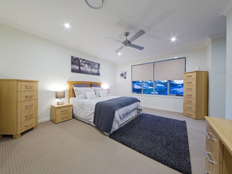 17 Lydia Place, Gumdale QLD 4154