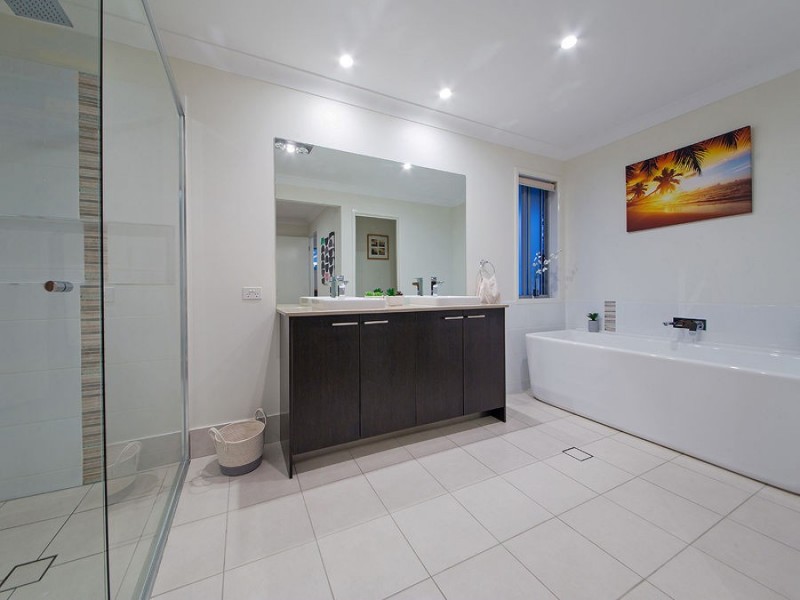 17 Lydia Place, Gumdale QLD 4154