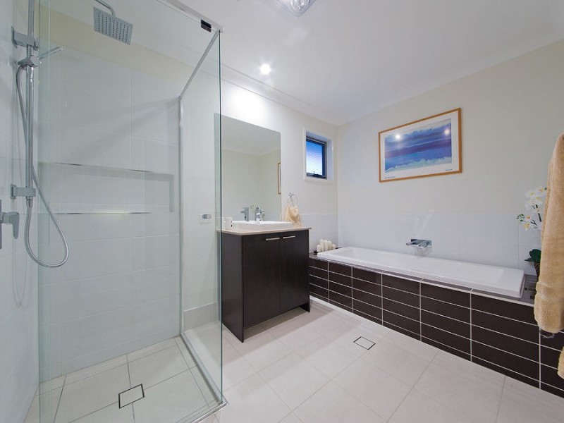 17 Lydia Place, Gumdale QLD 4154