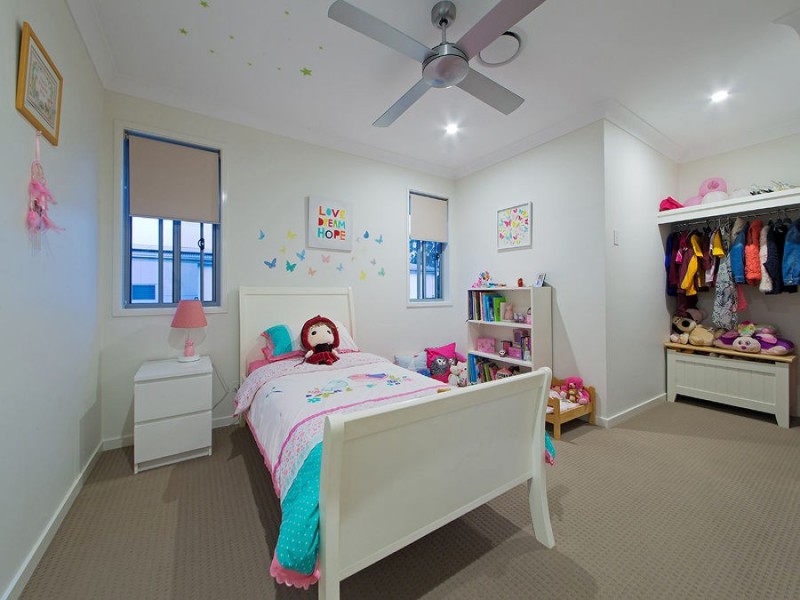 17 Lydia Place, Gumdale QLD 4154