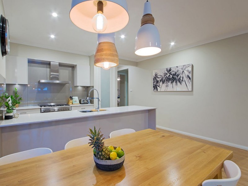 11 Harrogate Place, Gumdale QLD 4154