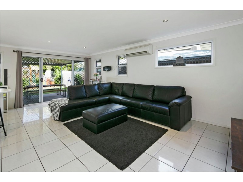32 Wondall Road, Manly West QLD 4179
