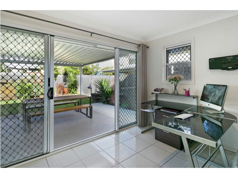 32 Wondall Road, Manly West QLD 4179